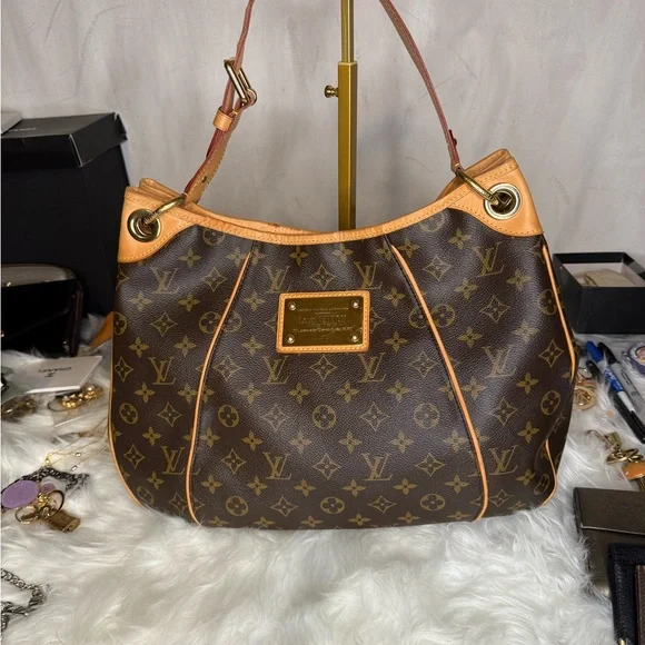 Louis Vuitton GM Galleria Monogram Shoulder Bag - Picture 1 of 8
